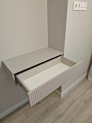 Навеска полки