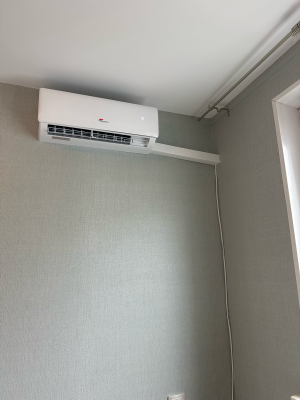 Установка сплит-системы мощностью охлаждения 7-9 kBTU