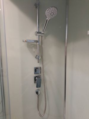 Демонтаж душевой кабины