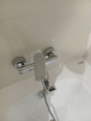 Установка смесителя (на готовые коммуникации)