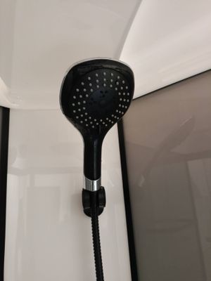 Установка душевой кабины шириной до 90 см