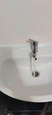 Установка смесителя (на готовые коммуникации)