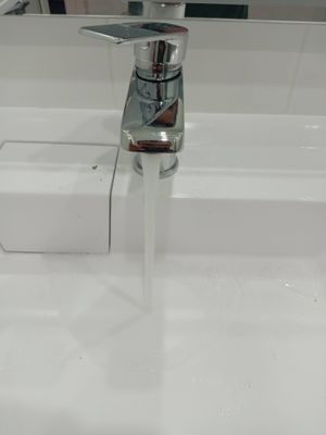 Установка смесителя (на готовые коммуникации)