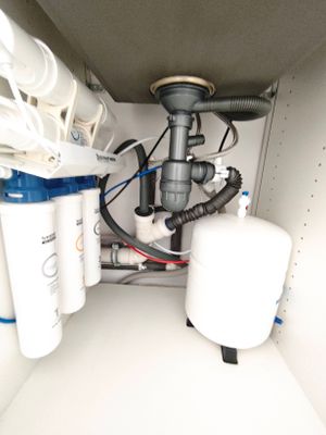 Установка карниза