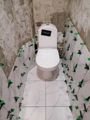 Установка напольного унитаза