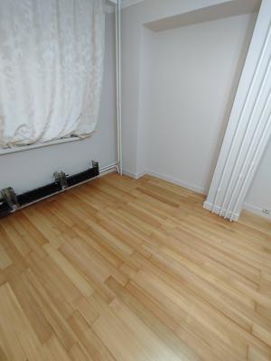 Устройство пластикового плинтуса с кабелем