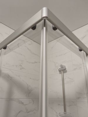 Установка и подключение душевого уголка/ширмы с поддоном Отделочные работы