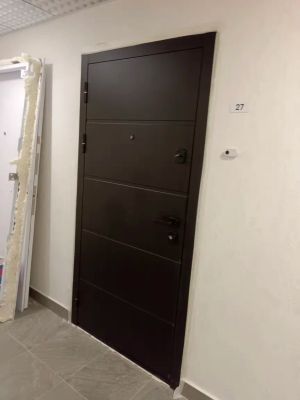 Демонтаж металлической двери с сохранением дверного  блока