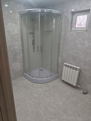 Установка душевой кабины шириной до 90 см