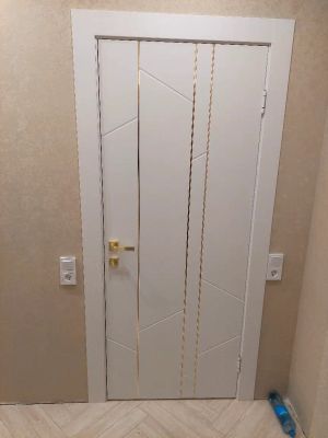 Врезка завертки/дверной ручки/магнитной ответки/цилиндра для замка