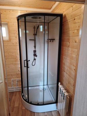 Установка душевой кабины шириной до 90 см