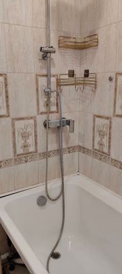 Установка смесителя (на готовые коммуникации)