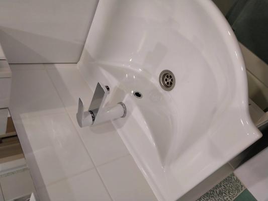 Установка смесителя (на готовые коммуникации)