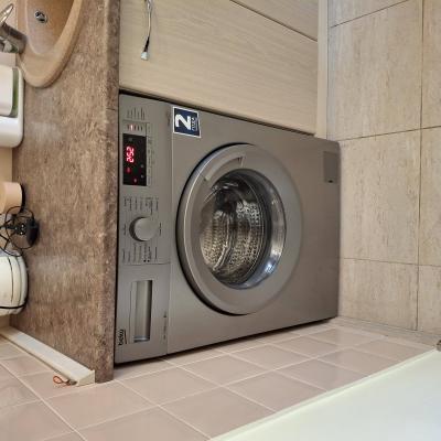 Установка отдельностоящей стиральной машины с подключением