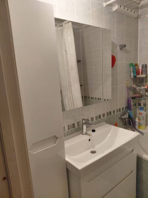 Установка комплекта: Тумба + Раковина + смеситель + зеркало