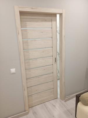 Установка межкомнатной одностворчатой раздвижной навесной двери без отделки проема