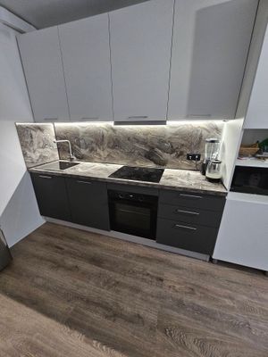 Установлено новое оборудование для очистки воды, заменены старые элементы, проверена герметичность соединений, улучшена фильтрация, обеспечена надежная работа системы, обновлен внешний вид.