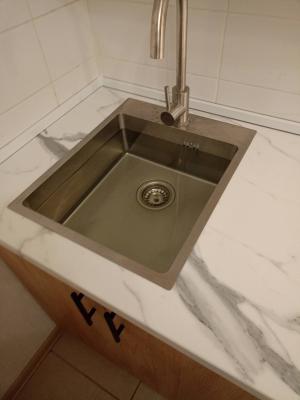 Установка столешницы ДСП Сборка и установка кухонного каркаса с заказными фасадами Монтаж/демонтаж розетки/выключателя