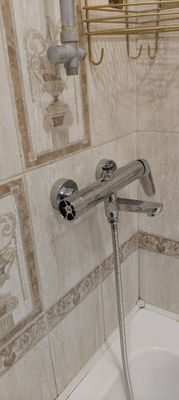 Установка смесителя (на готовые коммуникации)