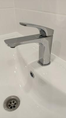 Установка смесителя (на готовые коммуникации)