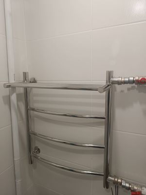 Монтаж водяного полотенцесушителя на готовую подводку (без подгонки)