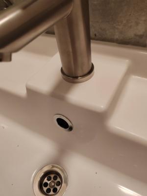 Навеска зеркала