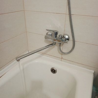 Установка смесителя (на готовые коммуникации)