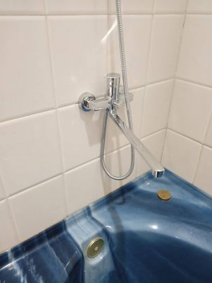 Установка смесителя (на готовые коммуникации)