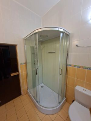 Демонтаж душевой кабины