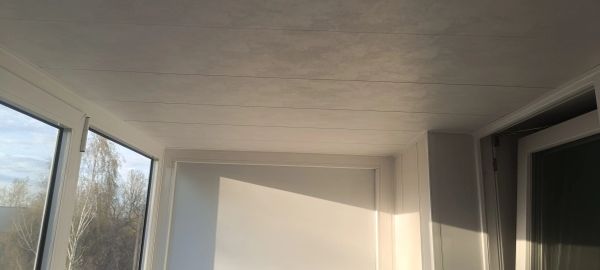 Установка крыши на балкон