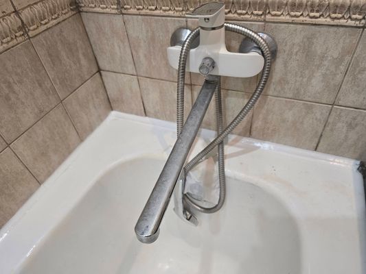 Герметизация ванны силиконом