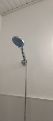 Установка смесителя (на готовые коммуникации)