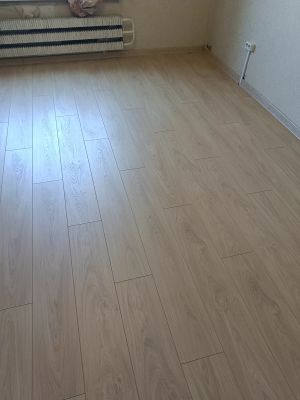 Монтаж пластикового плинтуса