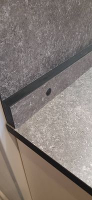 Установка стеновой панели HPL