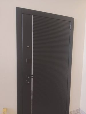 Установка входной двери весом до 95 кг