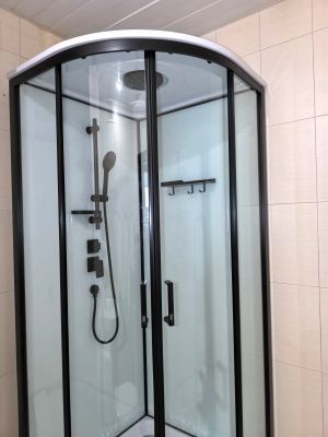 Установка душевой кабины шириной до 90 см