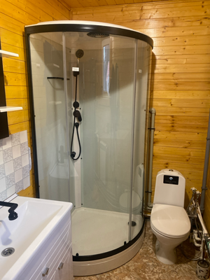 Установка душевой кабины шириной до 90 см