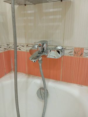 Установка смесителя (на готовые коммуникации)