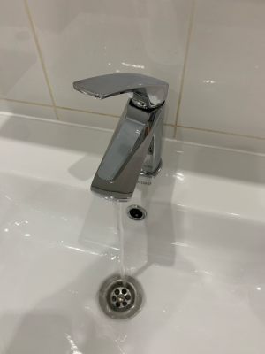 Установка смесителя (на готовые коммуникации)