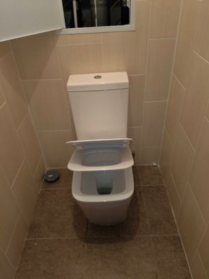 Установка напольного унитаза