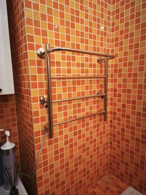 Монтаж электрического полотенцесушителя