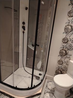 Установка душевой кабины шириной до 90 см