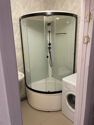 Установка душевой кабины шириной до 90 см