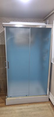 Установка душевой кабины шириной до 120 см