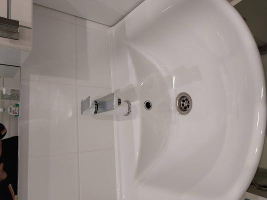 Установка смесителя (на готовые коммуникации)