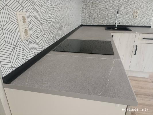 Монтаж накладной распаячной коробки