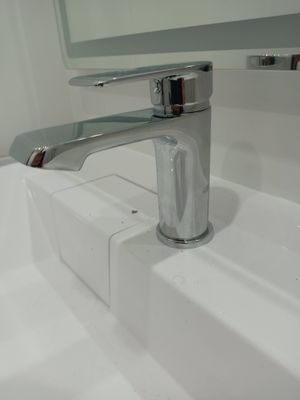 Установка смесителя (на готовые коммуникации)