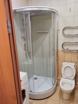 Установка душевой кабины шириной до 90 см