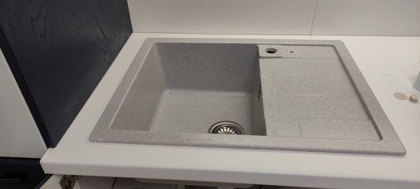 Отверстие под раковину в столешнице из ДСП Установка раковины на столешницу