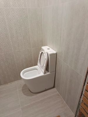 Установка напольного унитаза